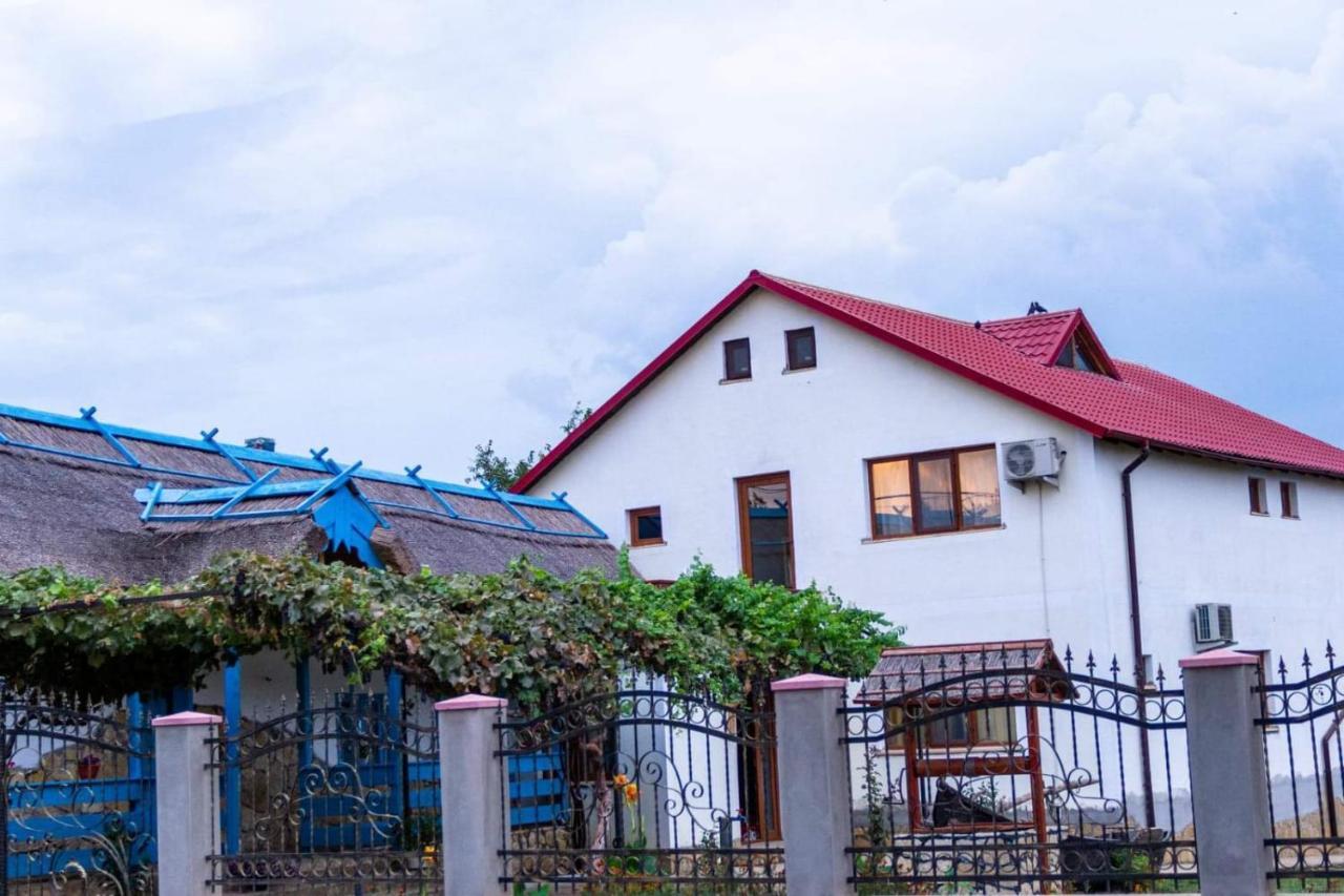 Casa Rasaritul Soarelui Sarichioi Hotel Exterior foto
